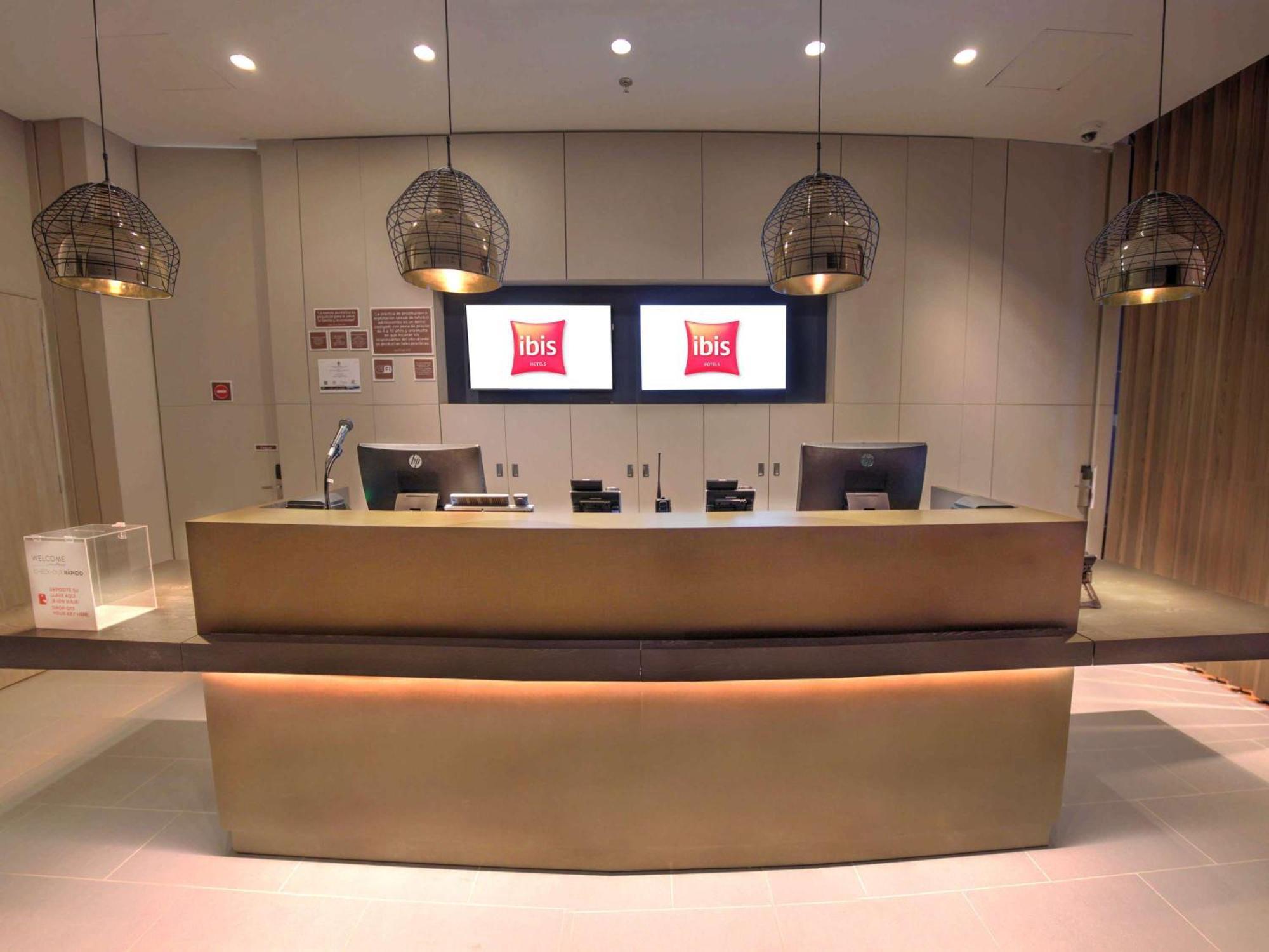 Ibis Apartadó Εξωτερικό φωτογραφία