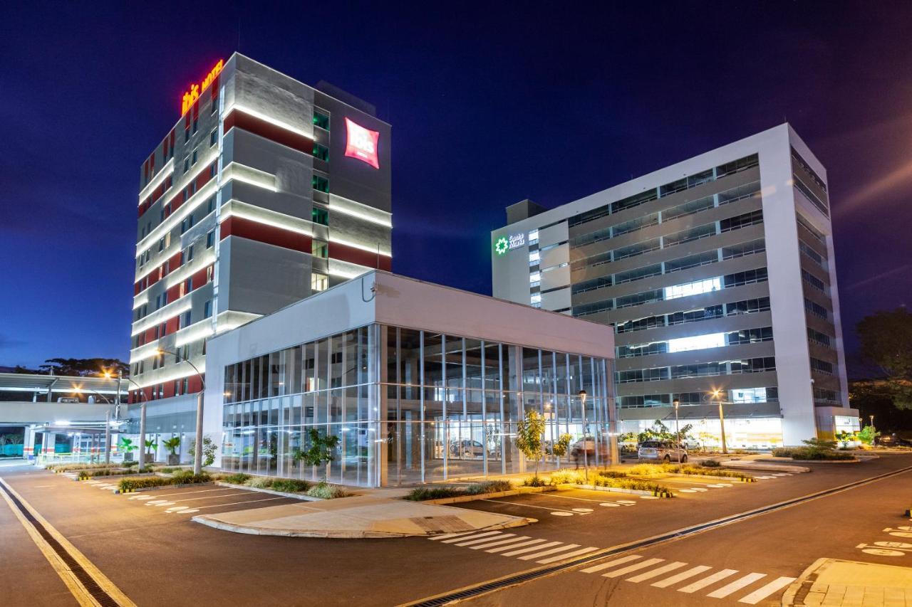 Ibis Apartadó Εξωτερικό φωτογραφία